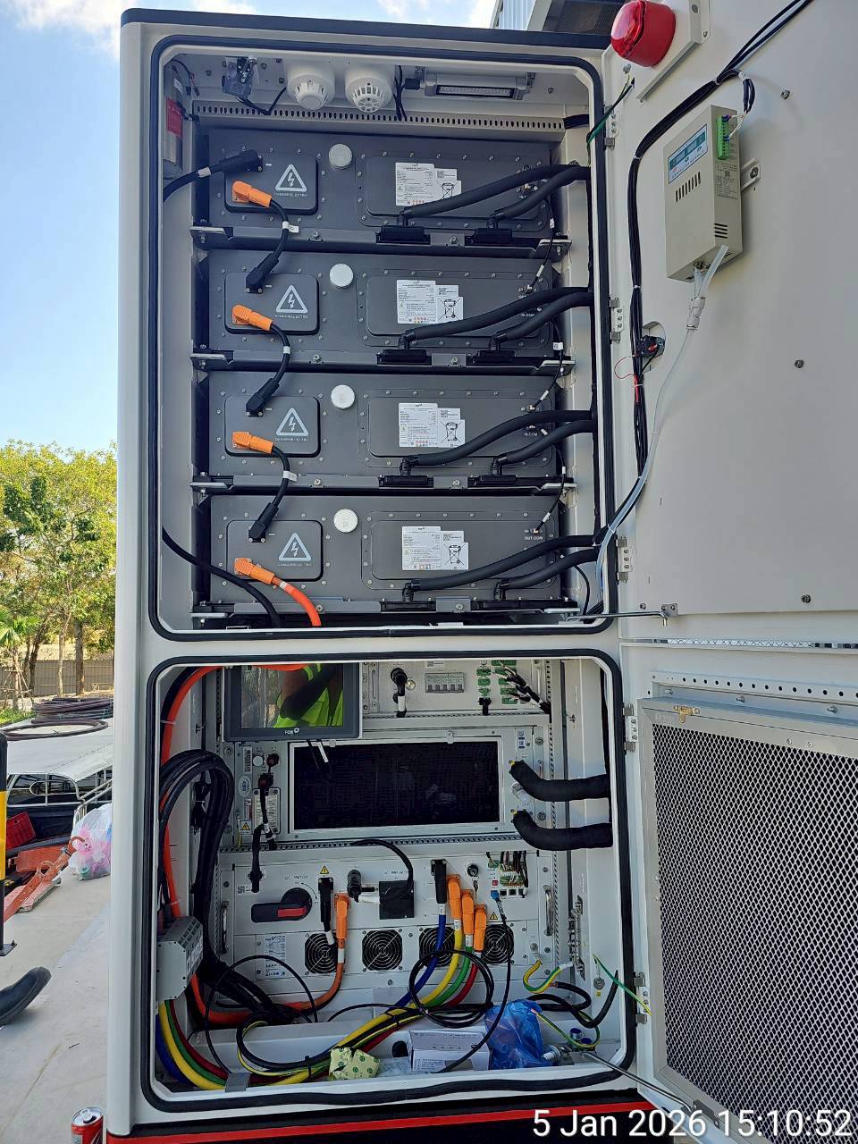 FOX ESS G-MAX ระบบกักเก็บพลังงานแบตเตอรี่ขนาดใหญ่ สำหรับธุรกิจและภาคอุตสาหกรรม